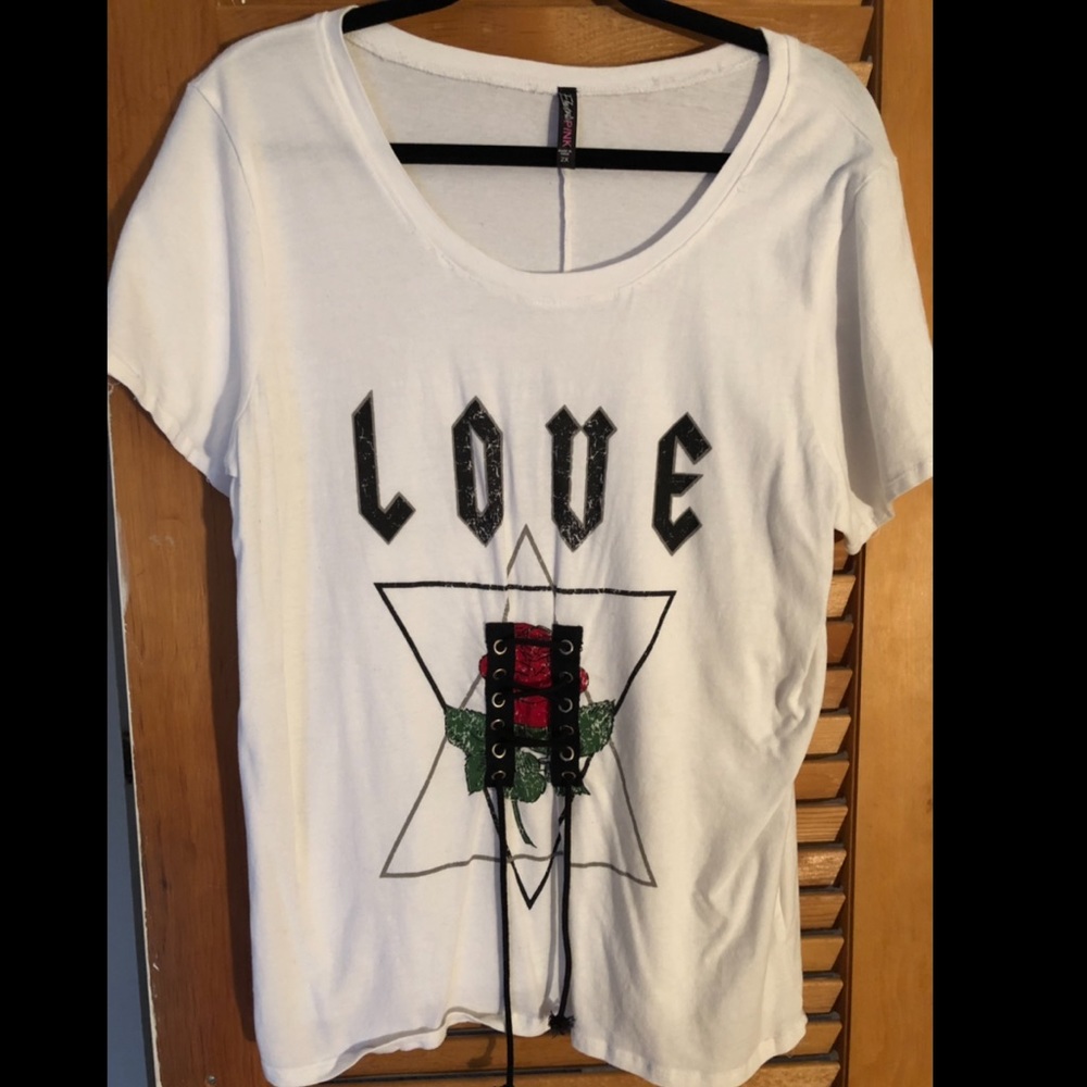 Short sleeve white T-shirt